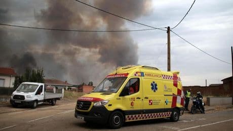 La trágica muerte del voluntario de 35 años en León: había donado una desbrozadora y le atraparon dos lenguas de fuego