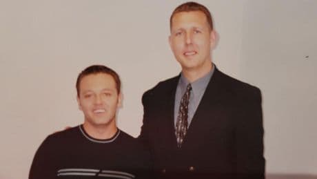 How Unlikely Duo Of ‘No-Nonsense’ FBI Agent & Psychic Quietly Teamed Up To Solve Cases For 25 Years