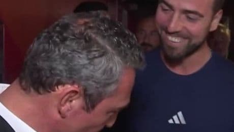 Sevincini armayı öperek yaşadı!
