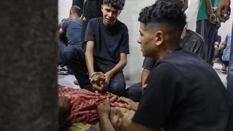 A Gaza, la défense civile déclare que 21 personnes ont été tuées par des tirs israéliens près d’un centre de distribution d’aide