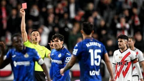 Ya se conoce la sanción a Djené por su "eres malísimo" a García Verdura