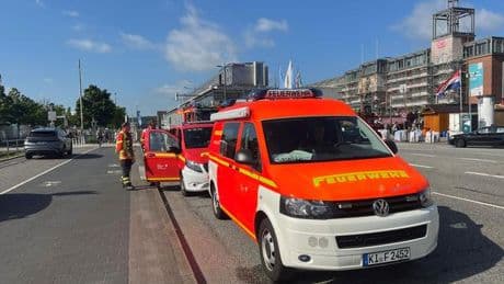 Notfalleinsatz: Suche nach vermisstem Obdachlosen im Hafen in Kiel