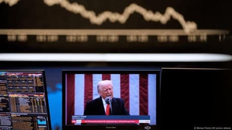 Dollar verliert rapide an Wert – Investoren ziehen Geld aus USA ab