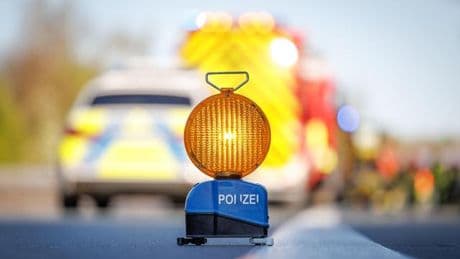 Verkehr: A31 nach Brand eines Autos gesperrt
