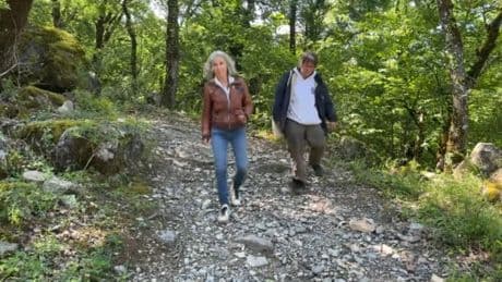 "C’est très compliqué": à Marie, trois agriculteurs coupés du monde réclament la création d'une piste accessible aux véhicules
