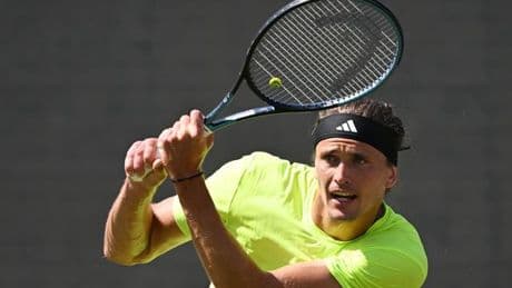 Rasenturnier am Weissenhof: Nach Becker-Kritik: Tennis-Star Zverev in Stuttgart weiter