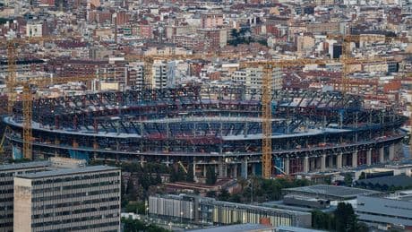 Stadionstress voor Frenkie de Jong en FC Barcelona: is miljardenproject en ’bouwplaats’ Camp Nou op tijd klaar voor competitiestart?