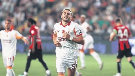 Geri adım atmıyor