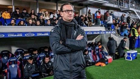 Joseba Etxeberria, en la lista de posibles entrenadores del Huesca