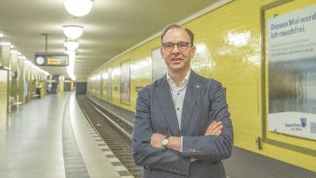Gehälter hui, Zuverlässigkeit pfui! - Berliner BVG-Chef Falk kassiert XXL-Gehalt