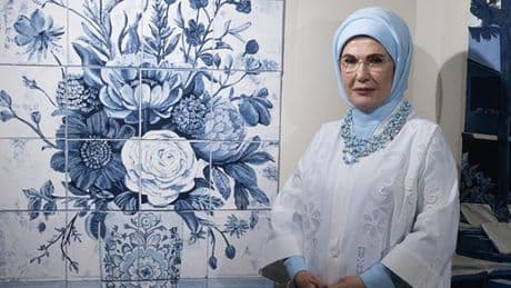 Emine Erdoğan, "Bahçedeki Sırlar" sergisinin açılışını yaptı
