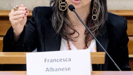La nuova moda pro Pal a sinistra: l'Albanese cittadina onoraria