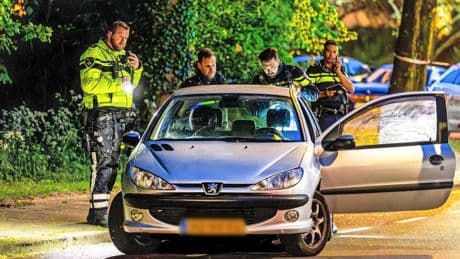 Corrupte Amsterdamse boa leverde criminelen adressen bij kentekens: ’Weet niet wat me bezielde’