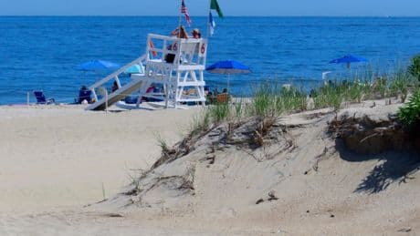 Jersey Shore lifeguard impaled by 6-foot-long beach umbrella pole