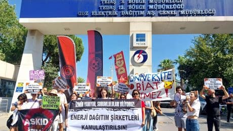 İzmir yangınlarından dolayı Gediz Elektrik protesto edildi
