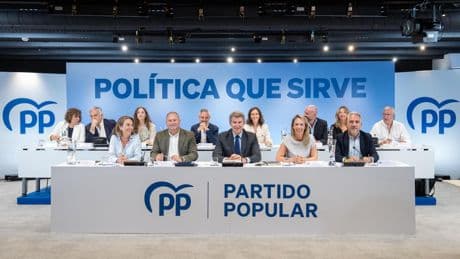 Feijóo prepara un listado de "leyes sanchistas" para derogar si llega al Gobierno: "Toca hacer una limpieza total"