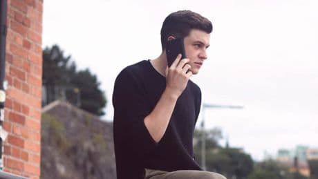 "Bonjour, vous avez essayé de m'appeler": cette arnaque par téléphone se multiplie