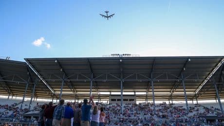 A pilot made sharp turn to avoid a B-52 bomber over North Dakota, then took to the mic to explain