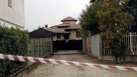 Garlasco, si cerca l'arma del delitto: un attizzatoio di casa Poggi in un canale a Tromello. Un testimone: «L'hanno gettata lì»