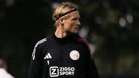Kasper Dolberg (27) doet belofte aan Ajax-fans: ’Ik voel me fantastisch’