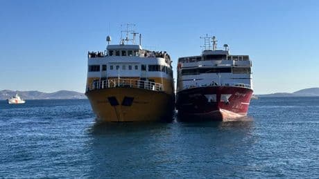 Marmara'da seyir halindeki feribotta yangın