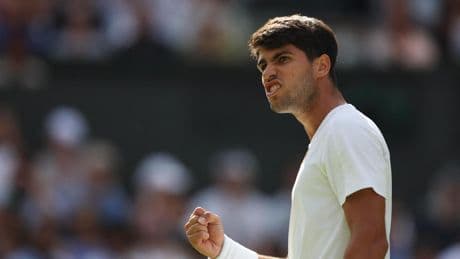 Carlos Alcaraz sube el nivel para derrotar a Tarvet y se cuela en la tercera ronda de Wimbledon