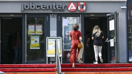 Sozialleistungen: Mehr als 420 Fälle von bandenmäßigem Missbrauch beim Bürgergeld
