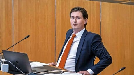 Amsterdam wil liefst ’niet-Europese’ topambtenaar: 'Sowieso lulkoek'