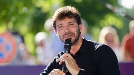 "Pensavano fossi scemo". La frecciata di De Martino
