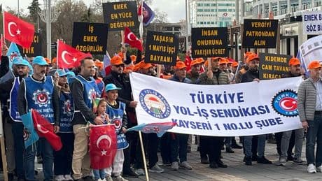 Kayseri'de 1 Mayıs: Vergiyi patrondan alın