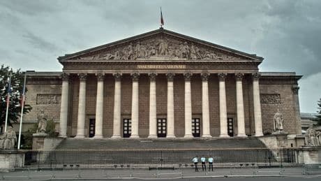Au Parlement, la session extraordinaire se précise