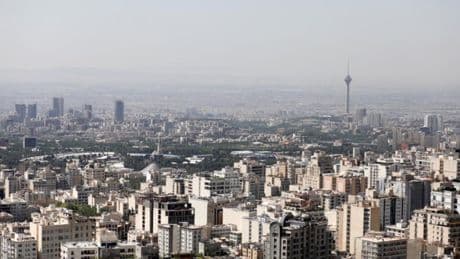 Tahran’da tasarruf kararına uymayan 160 kurumun elektriği kesildi