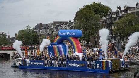 De invloed van Trump op de Pride: sommige bedrijven varen dit jaar niet mee