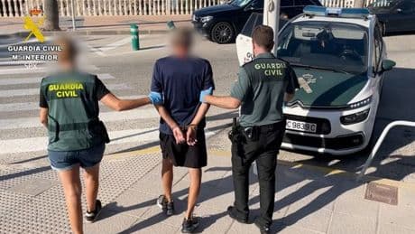 Costa Blanca horror as tourist slashed in neck while urinating in the street