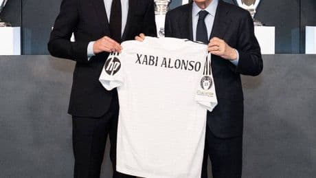 "Uno de los nuestros". Baño de madridismo para Xabi Alonso y guiño al "legado de Ancelotti"