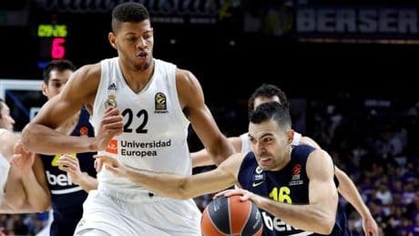 Sloukas: "Mi mujer todavía me riñe por no fichar por el Madrid y perder tanto dinero"