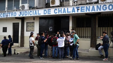 Salvador: trois ex-militaires condamnés à de la prison pour l'assassinat de journalistes néerlandais en 1982
