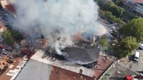 Çatı katında korkutan yangın