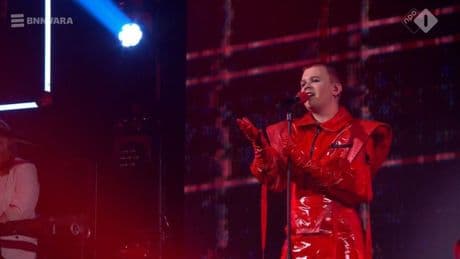 Belgische Songfestivalinzending Red Sebastian (26) geeft verrassingsoptreden in Even tot hier