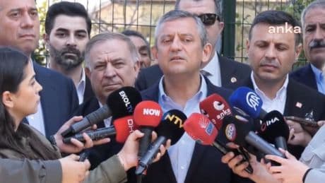 Son Dakika... Özgür Özel'den yumruklu saldırının ardından ilk açıklama!