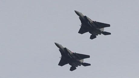 Pakistan Hindistan'a meydan okudu: Vurulan uçaklardaki pilotların isimlerini verebiliriz