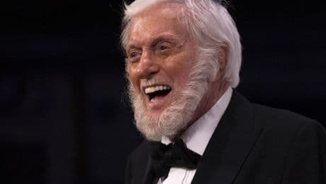 Dick Van Dyke (99) brengt boek uit vanwege 100e verjaardag