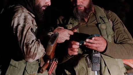 Gewalt zwischen Milizen und Clans: Mehr als 30 Menschen bei Zusammenstößen in Syrien getötet