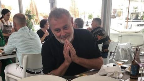 Pablo Carbonell aprovecha su actuación en Laredo para darse un festín: «teneis que venir»