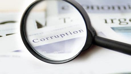 Are women less corrupted than men?