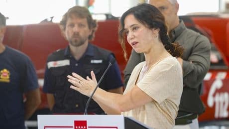Ayuso acusa a Sánchez de “dejar que todo se queme, para buscar culpables”