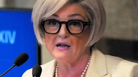 Calderone: "Accanto alle imprese e meno tasse sul welfare"