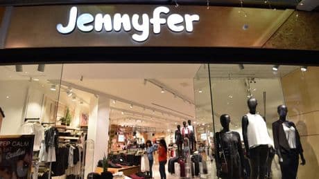"C'est violent et brutal": 10 mois après sa tentative de relance, Jennyfer demande sa liquidation, 1000 emplois menacés