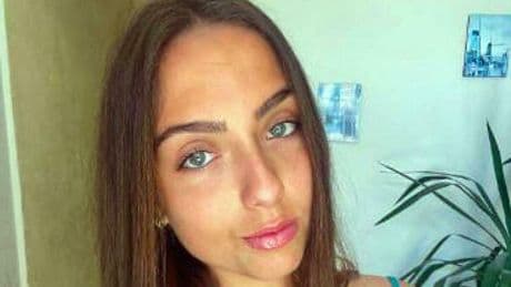 Simona Cinà morta in piscina, nell'invito alla festa il "presagio" inquietante. Prelevato il dna di un ragazzo, verrà confrontato con il sangue nella villa