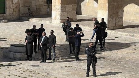Ben Gvir Mescid-i Aksa'yı bastı: İşgalciler Aksa'nın avlusunda ayin düzenledi